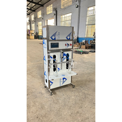 Máquina de enchimento de garrafas de líquido linear semiautomática óleo essencial de água mineral fornecedor