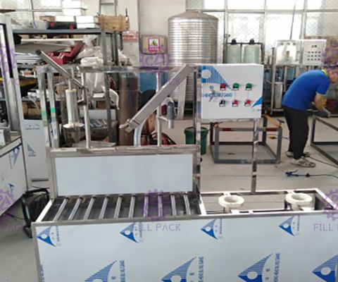 Máquina de enchimento do galão de 80BPH 20L semi automática fornecedor
