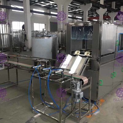 Os botões controlam a estação de tratamento de água do galão de 300 BPH fornecedor