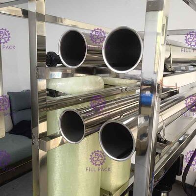 Membrana SS304 que abriga a fábrica de tratamento do RO 1500LPH fornecedor