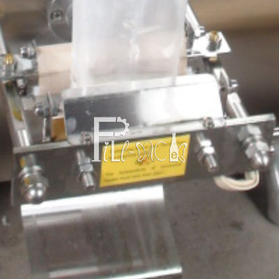 Máquina de enchimento da água do saquinho da higiene 100ML fornecedor