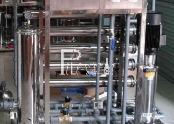 Membrana SS304 que abriga a fábrica de tratamento do RO 1500LPH fornecedor