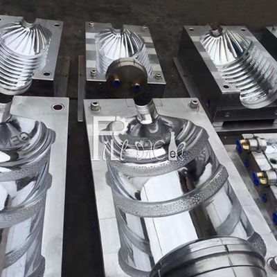 Uma máquina plástica da fabricação da garrafa do calefator 120BPH fornecedor