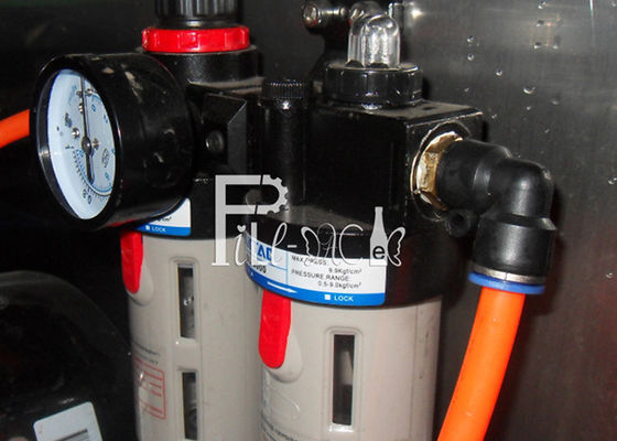 Garrafa automática completa conduzida elétrica de 450BPH 20L máquina de engarrafamento de 5 galões para a água mineral fornecedor