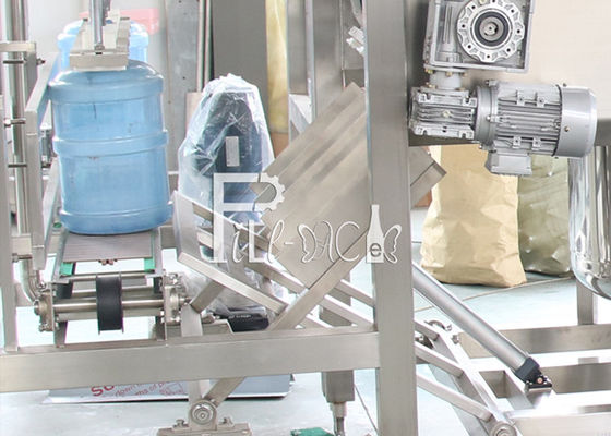 Água potável 600BPH máquina de enchimento do frasco de 20 litros fornecedor