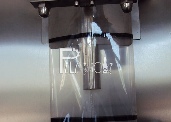 Máquina de enchimento pneumática da água do saquinho de 2200 malotes/H fornecedor