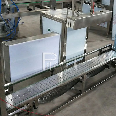 linha de enchimento 120 BPH do galão estéril de 3400*780*1950mm fornecedor