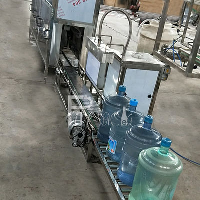 SUS de alimentação de levantamento 304 do automóvel linha de enchimento do galão de 120 BPH fornecedor