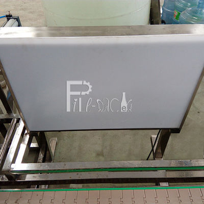 O transporte de correia Output a máquina de enchimento do tambor de 300 BPH fornecedor