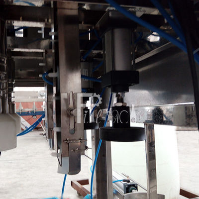 Dois classificadores SUS304 300 BPH dos tampões enchimento da garrafa de 5 galões fornecedor