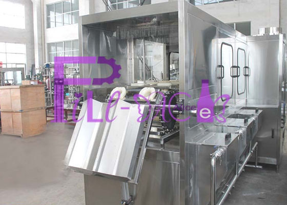 Lavagem 300BPH que tampa 3 em 1 unidade de máquina do enchimento para a água potável fornecedor