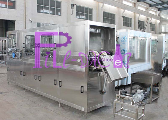 Lavagem 300BPH que tampa 3 em 1 unidade de máquina do enchimento para a água potável fornecedor