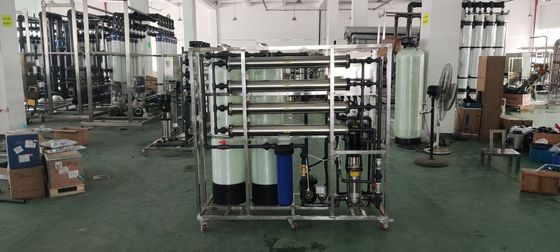 Planta de tratamento da água do RO da água potável 2000LPH com a membrana 4040 para a fábrica da água fornecedor
