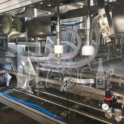 máquina de enchimento do galão do elevador do tampão 200bph automática fornecedor