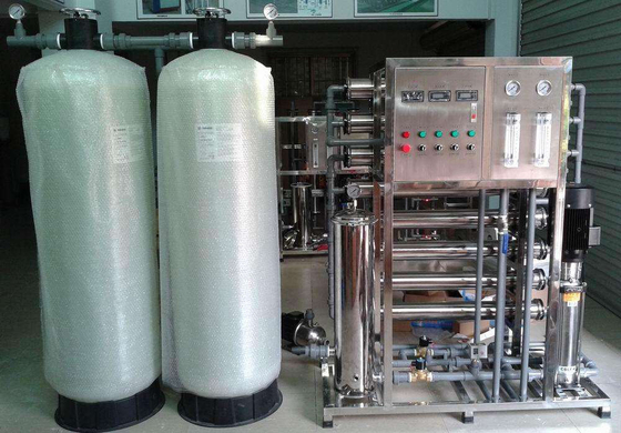 Tanque potável do filtro da máquina FRP do tratamento da água da osmose reversa 3000lph fornecedor