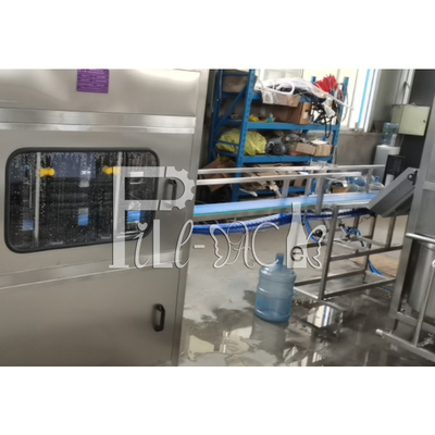 Lavadora de garrafas linear de 5 litros 450 BPH fornecedor