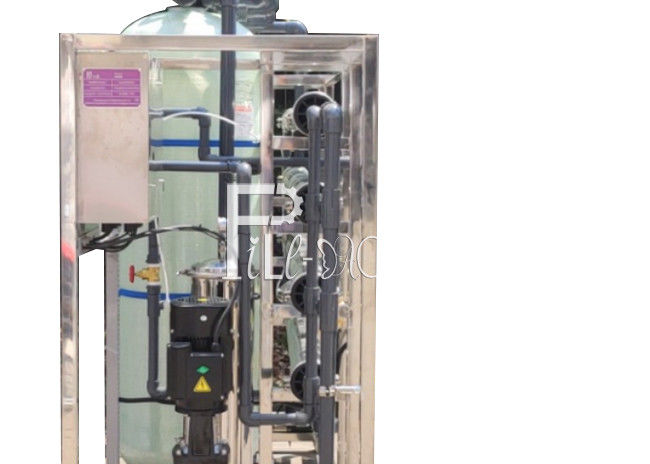 Planta do RO da água potável 2000 LPH com esterilizador UV fornecedor