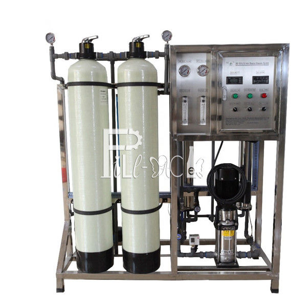 Membrana SS304 que abriga a fábrica de tratamento do RO 1500LPH fornecedor